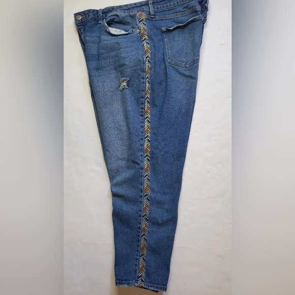- New Knox Rose Jeans Women's Size 14 HighRise Distressed Straight Leg Emb… - Picture 2 of 8